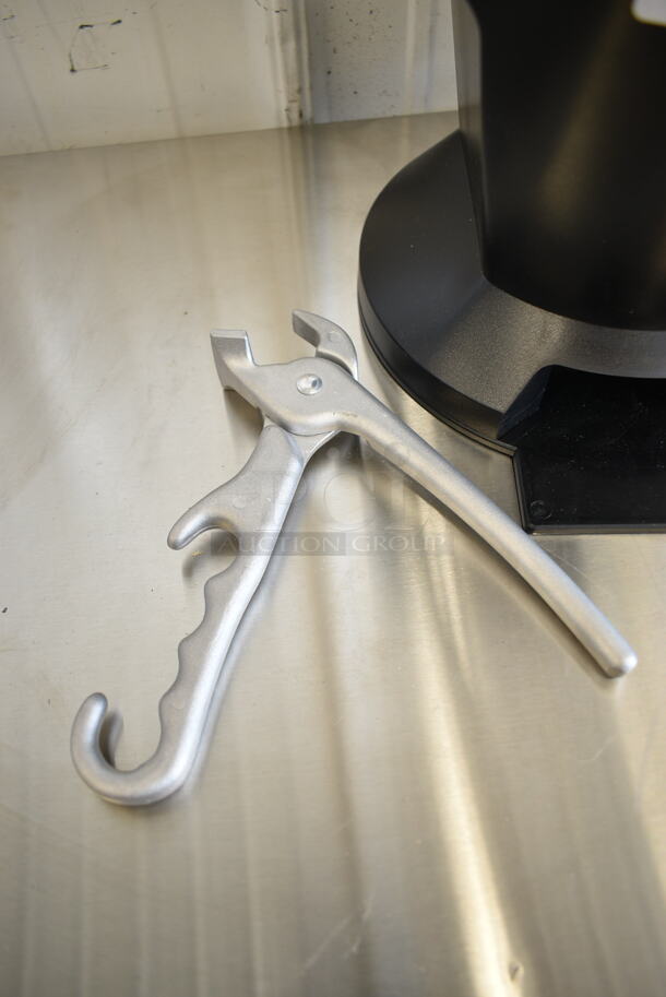 ALL ONE MONEY! Lot of 3 Items; Curtis Stand, Tomato Slicer Blade and Barrel Opener - Image 5 of 7