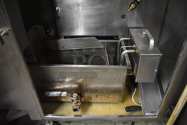 Autofry MTI10 Stainless Steel Commercial Countertop Electric Powered Ventless Fryer w/ Left Side Warming Strip. 240 Volts, 1 Phase. 28x26x29 - Image 5 of 8