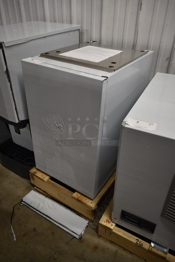 BRAND NEW SCRATCH AND DENT! 2023 Scotsman HST16B-A Stainless Steel Commercial Equipment Stand for Ice Machine. - Image 2 of 7