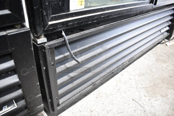 True GDM-49 ENERGY STAR Metal Commercial 2 Door Reach In Cooler Merchandiser w/ Poly Coated Racks. 115 Volts, 1 Phase. Tested and Working! - Image 2 of 5