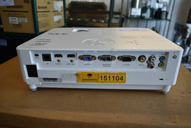 NEC NP-V302H Projector. 100-240 Volts, 1 Phase.  - Image 6 of 7