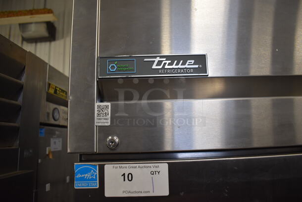 2018 True TG1R-1S-HC ENERGY STAR Stainless Steel Commercial Single Door Reach In Cooler w/ Poly Coated Racks on Commercial Casters. 115 Volts, 1 Phase. 29x35x83. Tested and Working! - Image 4 of 7