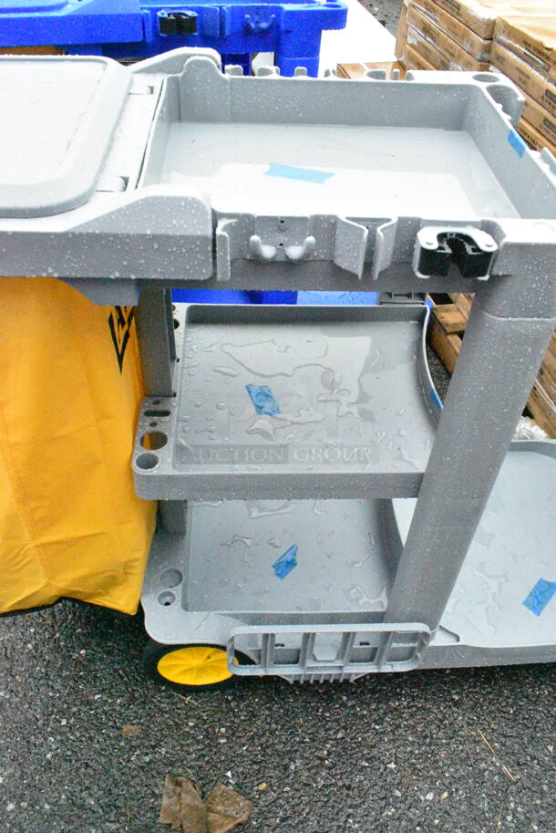BRAND NEW SCRATCH AND DENT! Lavex 274GRYCARTWB Premium Gray 3-Shelf Janitor Cart Kit with Yellow Bag, Black Zipper Bag and Lid - Image 6 of 7