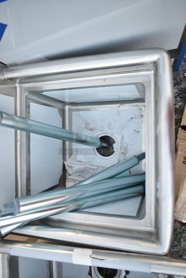 BRAND NEW SCRATCH AND DENT! Steelton 522CS11515 20 1/2" 18-Gauge Stainless Steel One Compartment Commercial Sink without Drainboard - 15" x 15" x 12" Bowl - Image 4 of 7