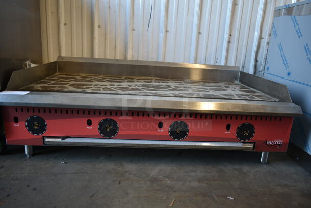 BRAND NEW SCRATCH AND DENT! 2021 Avantco 177CAG48TG Stainless Steel Commercial Countertop Natural Gas Powered Flat Top Griddle w/ Thermostatic Controls.  - Image 3 of 8