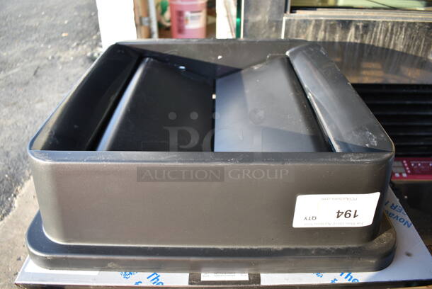 BRAND NEW SCRATCH AND DENT! Lavex 475SQLD35BK 35 / 50 Gallon Black Square Trash Can Swing Lid - Image 2 of 4