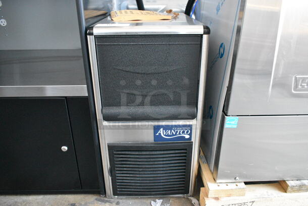 BRAND NEW SCRATCH AND DENT! 2024 Avantco 194UCB77A Stainless Steel Commercial Undercounter Bullet Ice Machine - 96 lb. 115 Volts, 1 Phase.  - Image 1 of 7