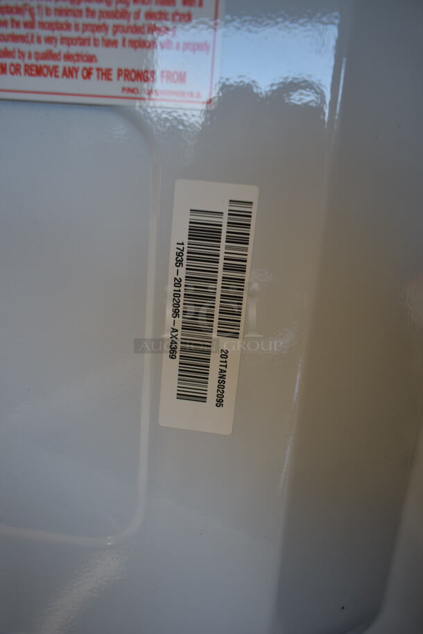 BRAND NEW SCRATCH AND DENT! JES2051ON4 Metal Countertop Microwave Oven. - Image 6 of 6