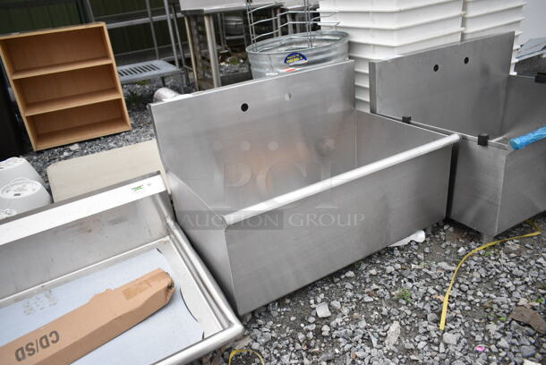BRAND NEW SCRATCH AND DENT! Stainless Steel Single Bay Sink.  - Image 3 of 5