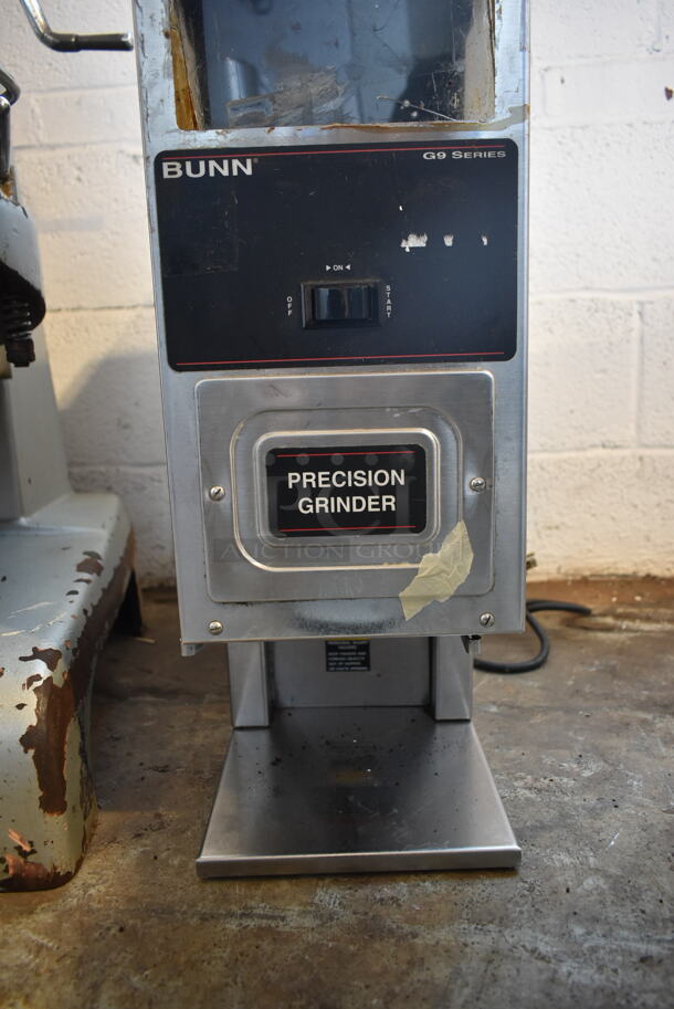 Bunn G9 HD Stainless Steel Commercial Countertop Coffee Bean Grinder. 120 Volts, 1 Phase. Tested and Working! - Image 5 of 8