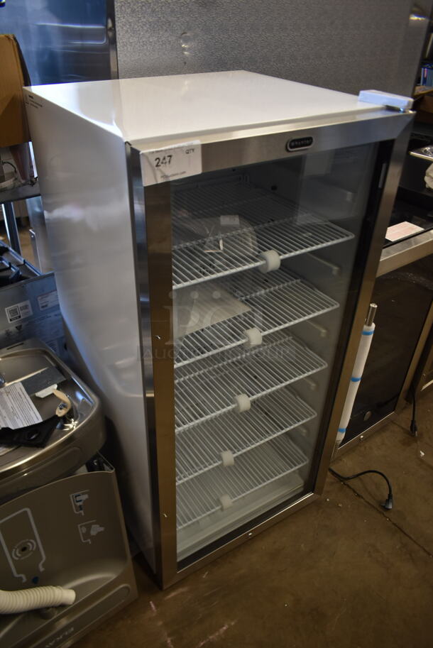 BRAND NEW SCRATCH AND DENT! Whynter CBM-815WS Freestanding 8.1 CF Commercial Beverage Merchandiser. 115 Volt, 1 Phase. Tested and Working! - Image 2 of 4