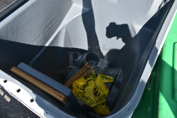 4 Outdoor Trash Cans. 27x32x42, 23x33x45, 26x31x32, 27x31x43. 4 Times Your Bid!  - Image 8 of 12