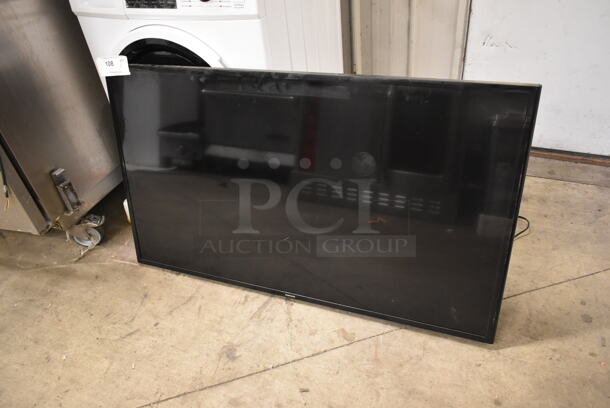 2017 Samsung UN48J5200AF 48" Television. 120 Volts, 1 Phase. Buyer Must Pick Up - We Will Not Ship This Item. Tested and Working!
 - Image 2 of 4