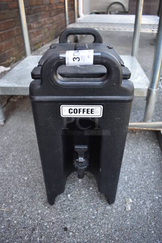 Cambro 250LCD Black Poly Insulated Beverage Holder Dispenser. 9x16x19