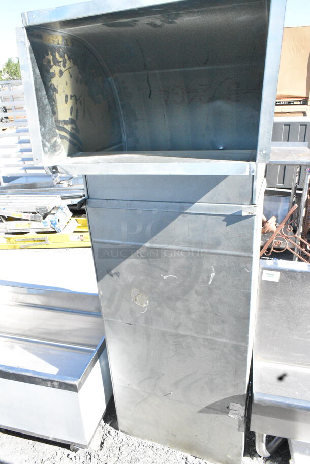 Metal Vent Chute.  - Image 1 of 3