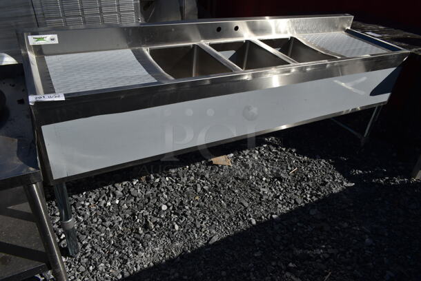 BRAND NEW SCRATCH AND DENT! Regency 600S31014219 Stainless Steel Commercial Back Bar 3 Bay Sink w/ Dual Drain Boards. Bays 10x14. Drain Boards 17.5x15 - Image 5 of 5
