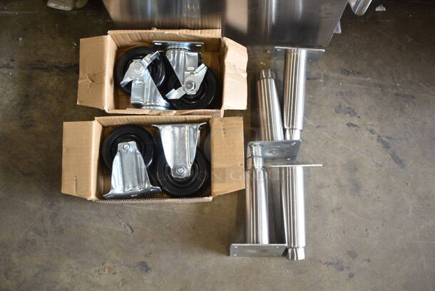 BRAND NEW SCRATCH AND DENT! 2023 Avantco 177FF40N Stainless Steel Commercial Floor Style Natural Gas 40 lb. Stainless Steel Floor Fryer with Casters and Legs. 90,000 BTU.  - Image 4 of 7
