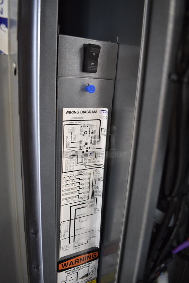 BRAND NEW SCRATCH AND DENT! Seaga Envision ENV5B Metal Commercial 40-Item Refrigerated Vending Machine / Beverage Merchandiser. 115 Volts, 1 Phase. Tested and Working! - Image 10 of 12