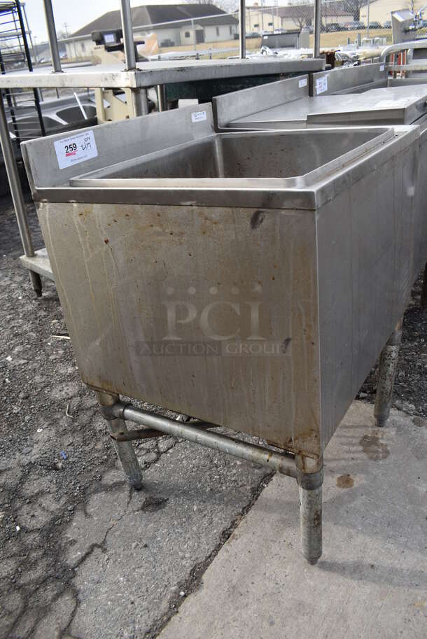 BK Resources Stainless Steel Commercial Ice Bin. 24x21.5x32.5 - Image 6 of 6
