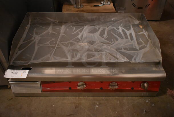 BRAND NEW SCRATCH AND DENT! Avantco 177EG30N Stainless Steel Commercial Countertop Electric Powered Flat Top Griddle. No Legs. 208/240 Volts, 1 Phase.  - Image 2 of 5