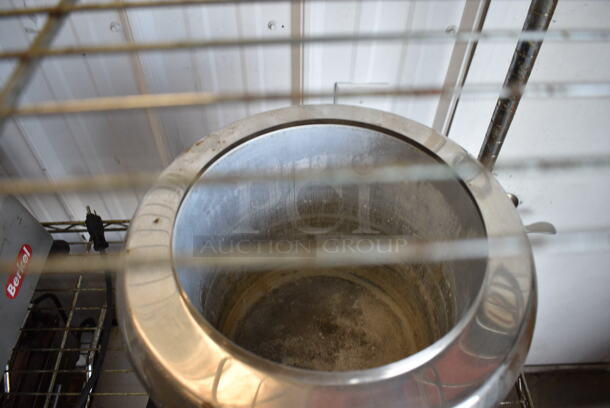 Avantco Model AT51588 Metal Commercial Countertop Soup Kettle Food Warmer. 115 Volts, 1 Phase. 13x13x13. Tested and Working! - Image 3 of 4