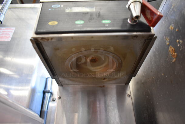 Curtis CB Stainless Steel Commercial Countertop Iced Tea Machine w/ Hot Water Dispenser and Poly Brew Basket. 120 Volts, 1 Phase. - Image 5 of 6