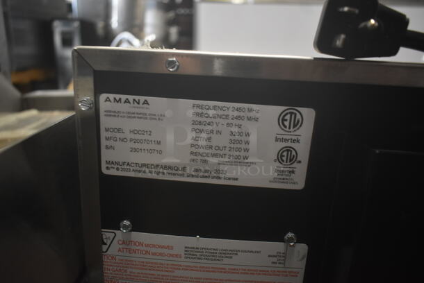 BRAND NEW SCRATCH AND DENT! 2023 Amana HDC212 Stainless Steel Commercial Countertop Microwave Oven. 208/240 Volts, 1 Phase. - Image 4 of 4