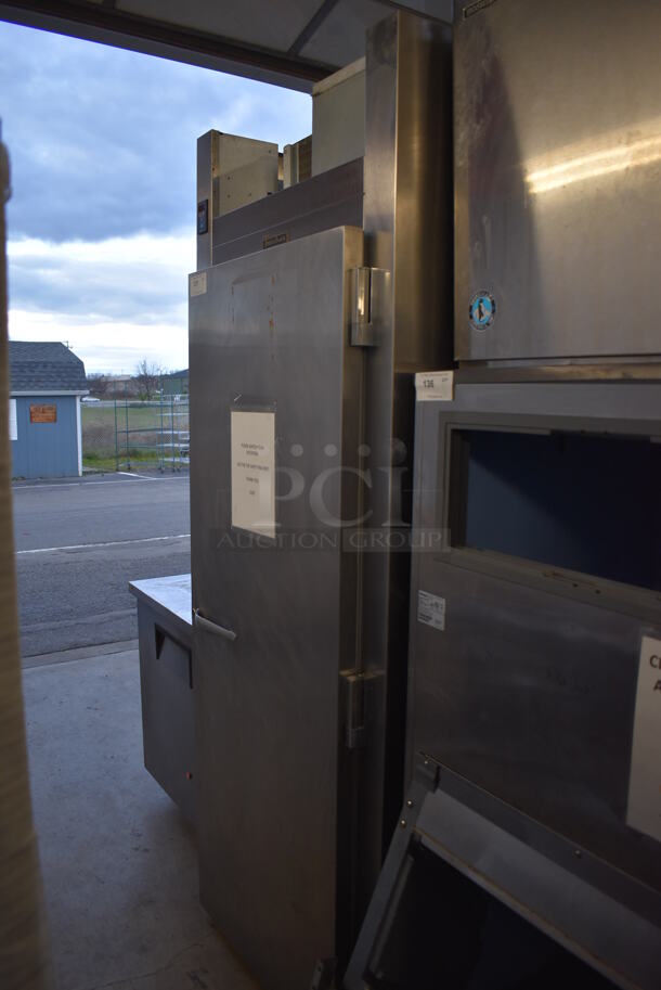 Traulsen RRI132HUT-FHS ENERGY STAR Stainless Steel Commercial Single Door Roll In Rack Proofer. 115 Volts, 1 Phase. 35.5x36x89. Tested and Powers On But Does Not Get Cold - Image 2 of 4