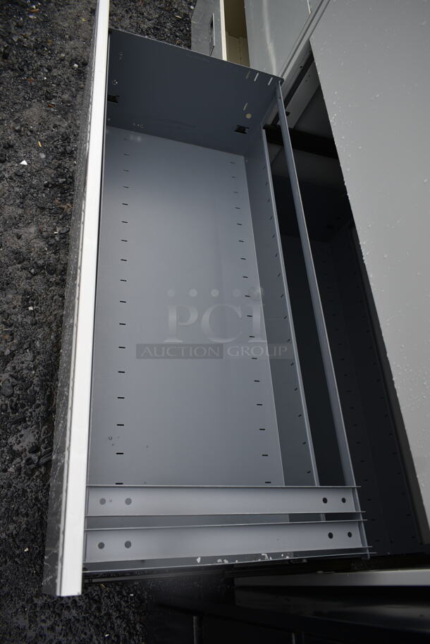 Metal 4 Drawer Filing Cabinet. - Image 4 of 5