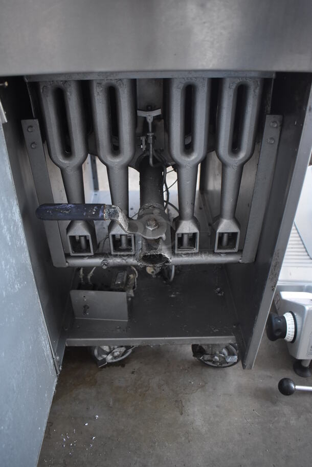 Imperial Stainless Steel Commercial Floor Style Natural Gas Powered Deep Fat Fryer w/ 2 Metal Baskets on Commercial Casters. 15.5x31x46 - Image 5 of 7