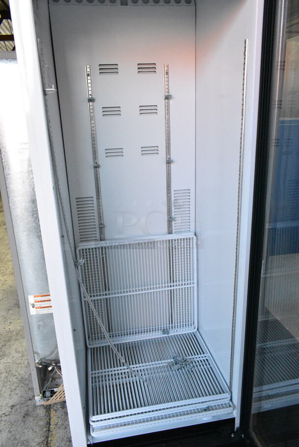 2019 Habco SE18 Metal Commercial Single Door Reach In Cooler Merchandiser w/ Poly Coated Racks. 115 Volts, 1 Phase. Tested and Working! - Image 4 of 5