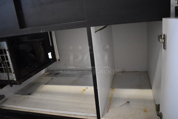 Atlas WCMD-4 Metal Commercial Cold Pan Drop In Unit in Cabinet. 115 Volts, 1 Phase. 65x33x40. Tested and Powers On But Does Not Get Cold - Image 7 of 10
