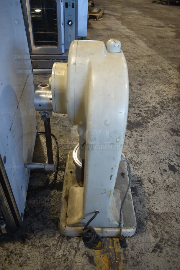 Kaiser Dial O Matic 300 Metal Commercial Countertop Pie Press. 115 Volts, 1 Phase. Tested and Does Not Power On - Image 3 of 6