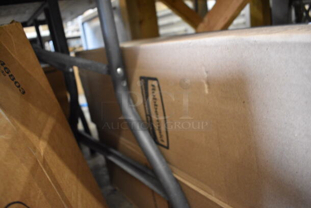 24 BRAND NEW IN BOX! Rubbermaid Clear Poly 4 Quart Containers. 9x8.5x5. 24 Times Your Bid! - Image 4 of 4