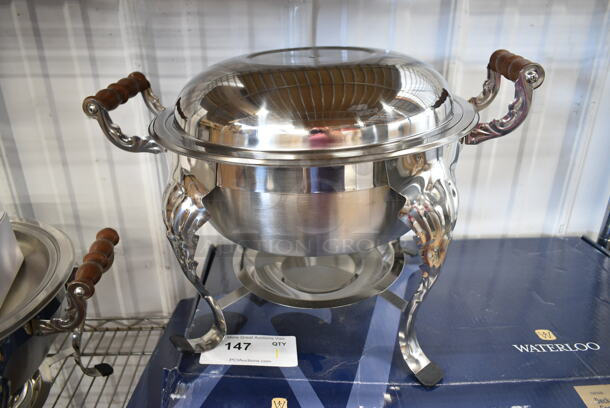 2 BRAND NEW SCRATCH AND DENT! Choice Classic 5 Qt. Round Chafer. Missing 1 Lid. 2 Times Your Bid! - Image 3 of 7
