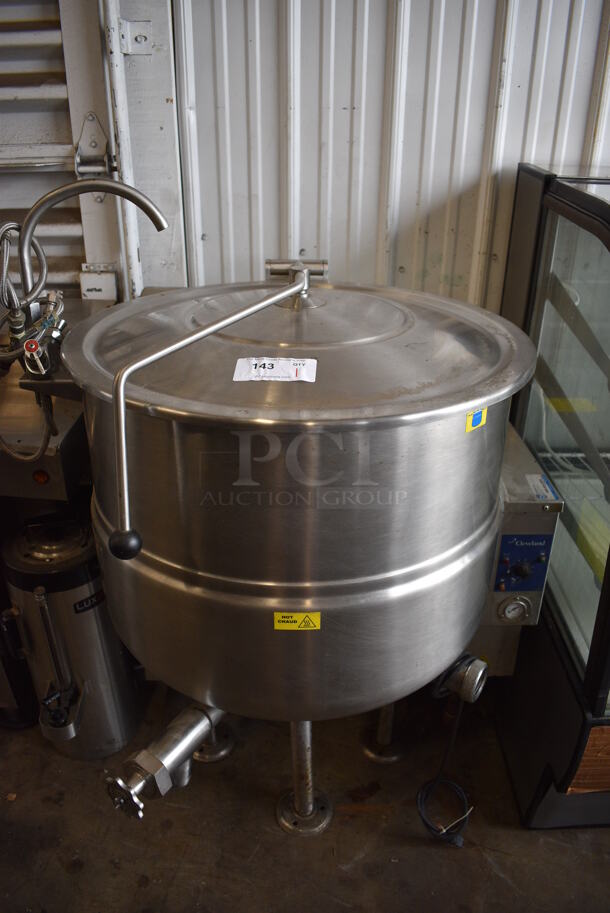 Cleveland KGL-40 Stainless Steel Commercial Floor Style Natural Gas Powered 40 Gallon Steam Kettle. 140,000 BTU. 36x37x50.5