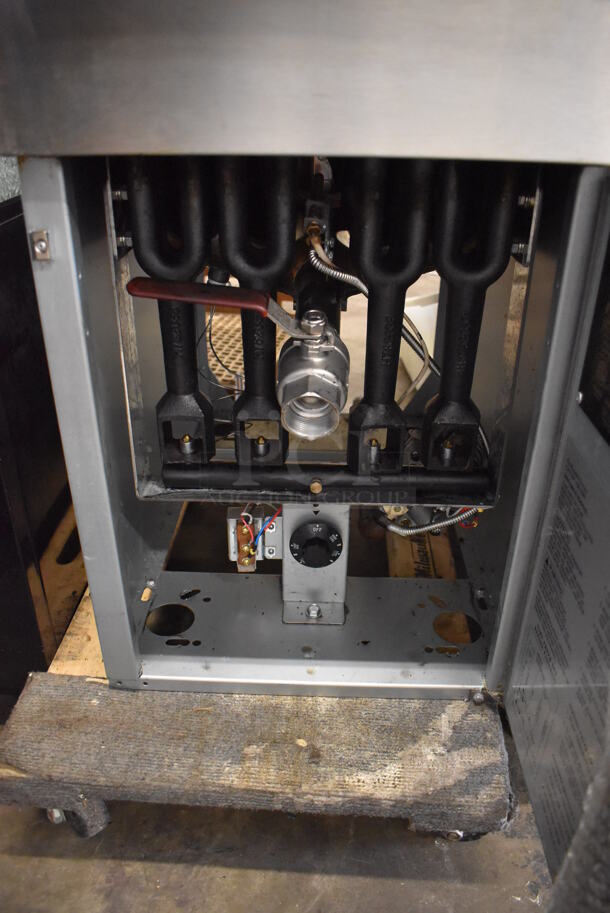 2021 Avantco FF400-P Stainless Steel Commercial Floor Style Propane Gas Powered Deep Fat Fryer w/ 2 Metal Fry Baskets. 120,000 BTU. 15.5x30x46 - Image 8 of 8