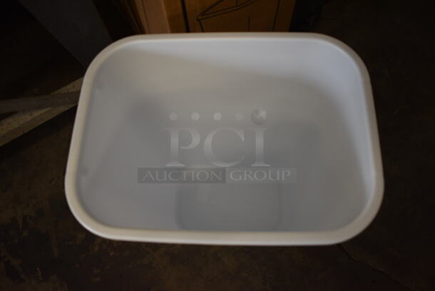 12 BRAND NEW IN BOX! Rubbermaid 2957 White Poly Trash Cans. 11.5x15.5x20. 12 Times Your Bid! - Image 3 of 4