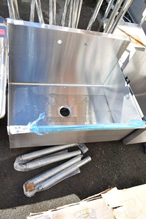 BRAND NEW SCRATCH AND DENT! Regency 6005136245B Stainless Steel Commercial Single Bay Sink.  - Image 2 of 5