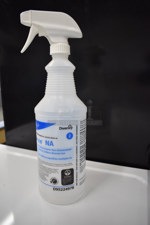 2 Boxes of 12 BRAND NEW Glance Clear Poly Spray Bottles. 2 Times Your Bid! - Image 5 of 7