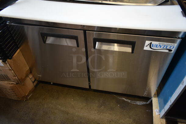 BRAND NEW SCRATCH AND DENT! 2023 Avantco 178APT48HC Stainless Steel Commercial Sandwich Salad Prep Table Bain Marie Mega Top on Commercial Casters. 115 Volts, 1 Phase. Tested and Working! - Image 4 of 9
