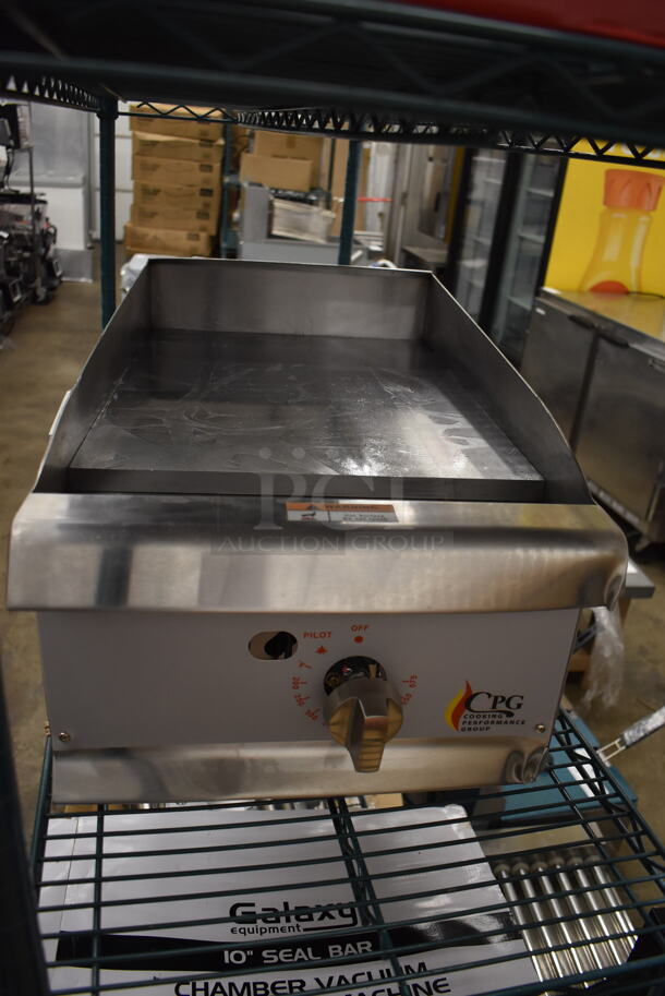 BRAND NEW SCRATCH AND DENT! CPG Stainless Steel Commercial Countertop Gas Powered Flat Top Griddle. 16x29x12