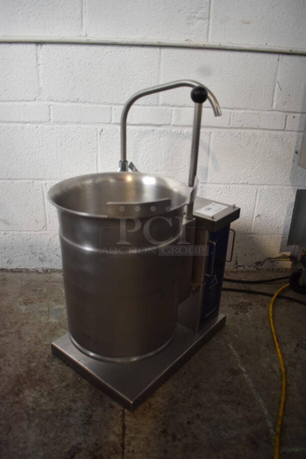 Cleveland KET-3-T Commercial Stainless Steel Gallon Tilting Steam Jacketed Electric Tabletop Kettle. 208-240V/1 Phase - Image 2 of 5