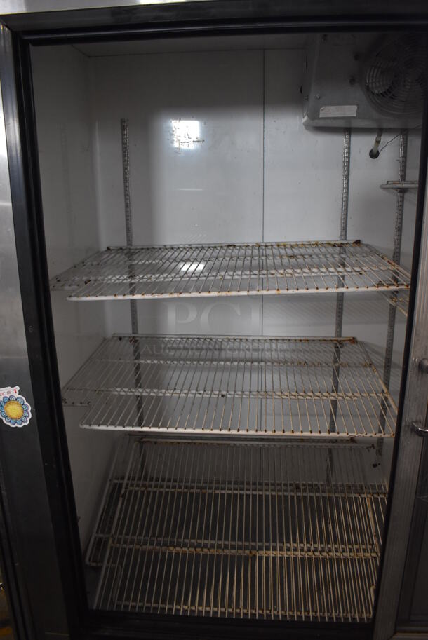 CustomCool Metal Commercial 2 Door Reach In Cooler Merchandiser w/ Metal Racks. 115 Volts, 1 Phase. Tested and Working! - Image 2 of 5