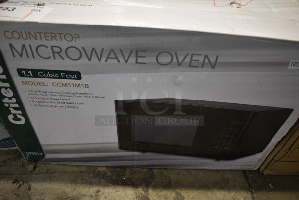 IN ORIGINAL BOX! Criterion CCM11M1B Metal Microwave Oven. 120 Volts, 1 Phase. 20x17x13 - Image 4 of 4