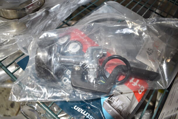 2 BRAND NEW SCRATCH AND DENT! Items; 98552LA EASTMAN 8-ft 3/8-in Compression Inlet x 3/4-in Hose Thread Outlet Braided Stainless Steel Dishwasher Connector and Nozzle. 2 Times Your Bid! - Image 3 of 5