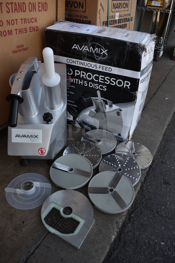 BRAND NEW IN BOX! Avamix Model 177CFP5D Stainless Steel Commercial Countertop Food Processor w/ 7 Various Blades. 120 Volts, 1 Phase. 10x27x24. Tested and Working!