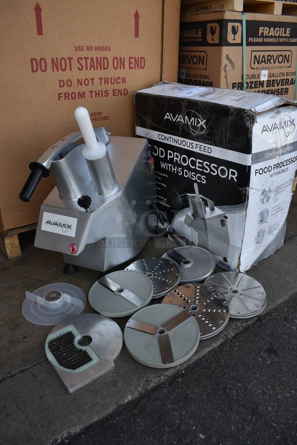 BRAND NEW IN BOX! Avamix Model 177CFP5D Stainless Steel Commercial Countertop Food Processor w/ 7 Various Blades. 120 Volts, 1 Phase. 10x27x24. Tested and Working! - Image 3 of 12