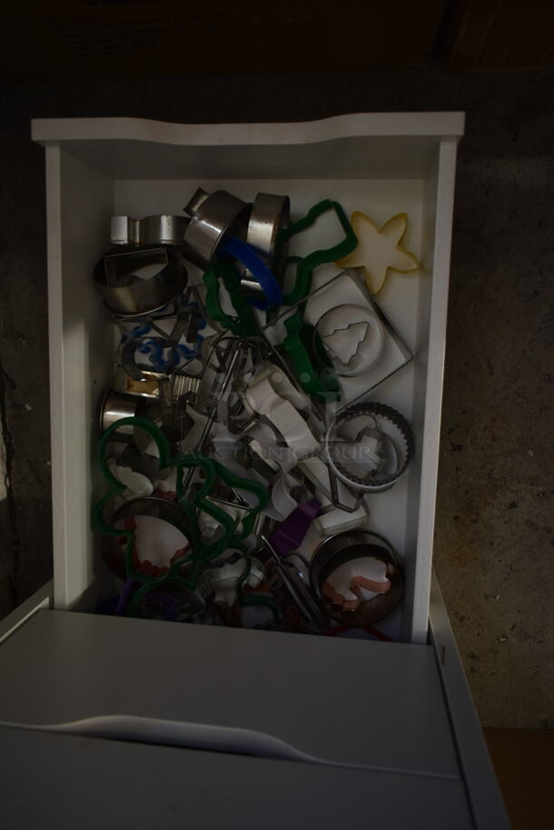 5 Drawer Filing Cabinet w/ Contents Including Cookie Cutters. - Image 5 of 7