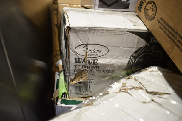 PALLET LOT of 20 BRAND NEW Boxes Including 394345XL Noble NexGen Powder-Free Disposable Black Hybrid 3 Mil Thick Gloves XL, 760IC16WPA Choice 1 Pint White Paper Double-Wall Frozen Yogurt / Food Cup with Paper Lid, Choice 4 oz Portion Cups, 966UPWIDEKFT OneUp by Choice Kraft 2-Ply Wide Interfold 6 1/2" x 8 1/2" Dispenser Napkin - 6000/Case, 47RP7BKSS Visions Wave 7" Round Plates. 20 Times Your Bid!  - Image 8 of 9